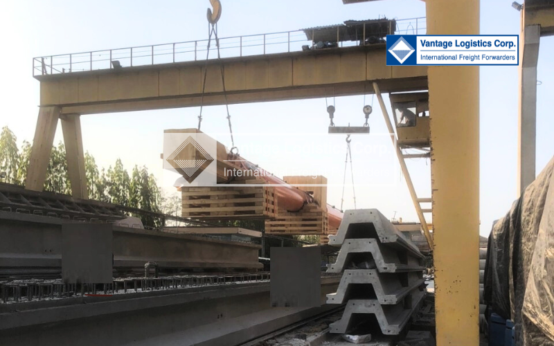 Successful Transportation of Hydraulic Cylinders for the Saltwater Prevention Sluice Project in Tien Giang, Viet Nam Successful Transportation of Hydraulic Cylinders for the Saltwater Prevention Sluice Project in Tien Giang, Viet Nam