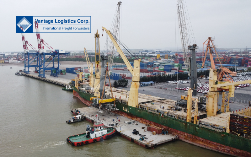 Successfully transported 4 Liebherr cranes LHM550+LHM500 from Tan Vu port, Hai Phong to Nosco Shipyard Quang Ninh factory