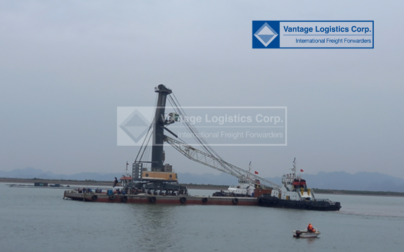 Vận chuyển thành công 4 cẩu Liebherr LHM550 + LHM500 từ cảng Tân Vũ, Hải Phòng về nhà máy Nosco Shipyard Quảng Ninh