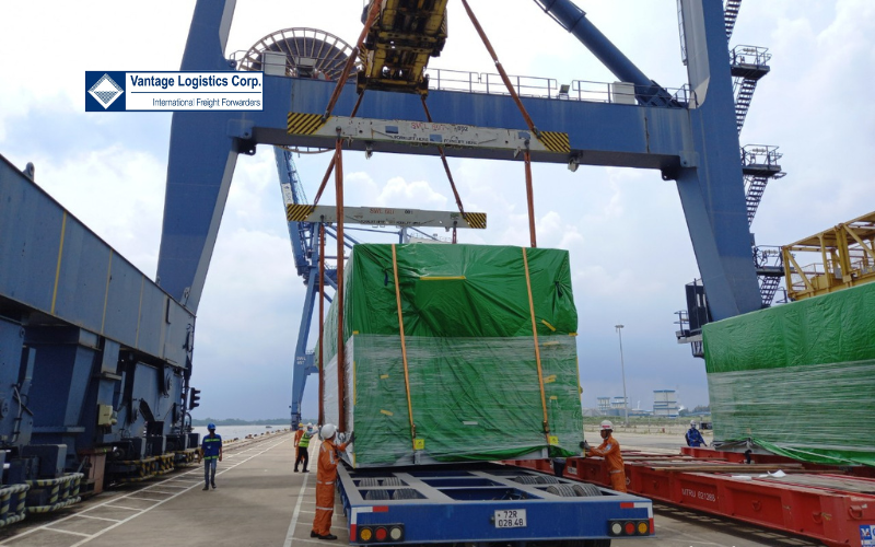 Vận chuyển thành công hai lô hàng tiếp theo của dự án Lọc Dầu Long Sơn